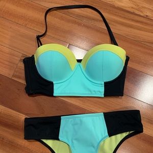 Women’s Adorable Bikini!